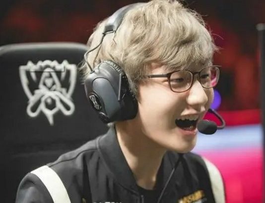 这片广场不 这片广场不