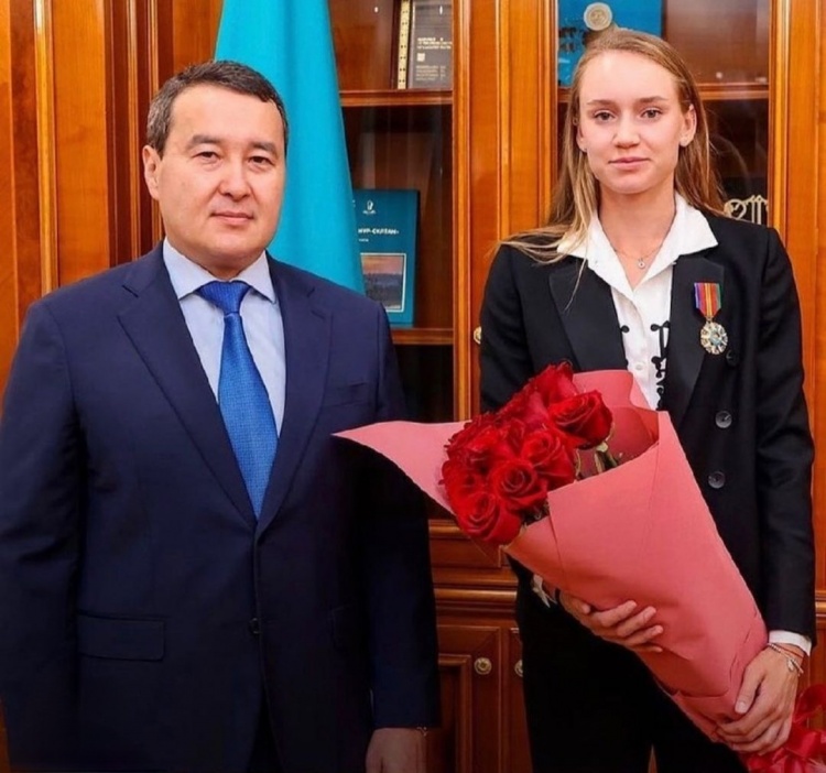 虽然任何交 虽然任何交